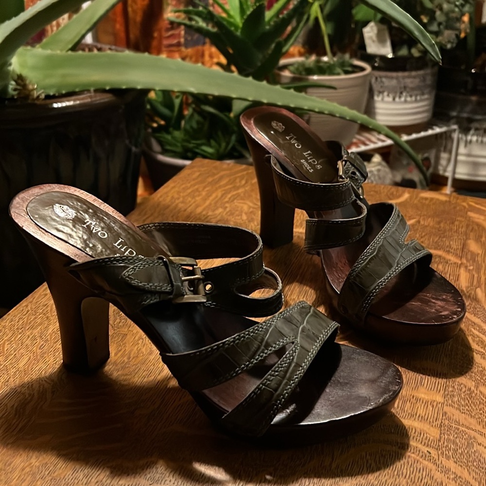 Two Lips green, leather sandals, wood stacked heel, leather upper. Size 9.